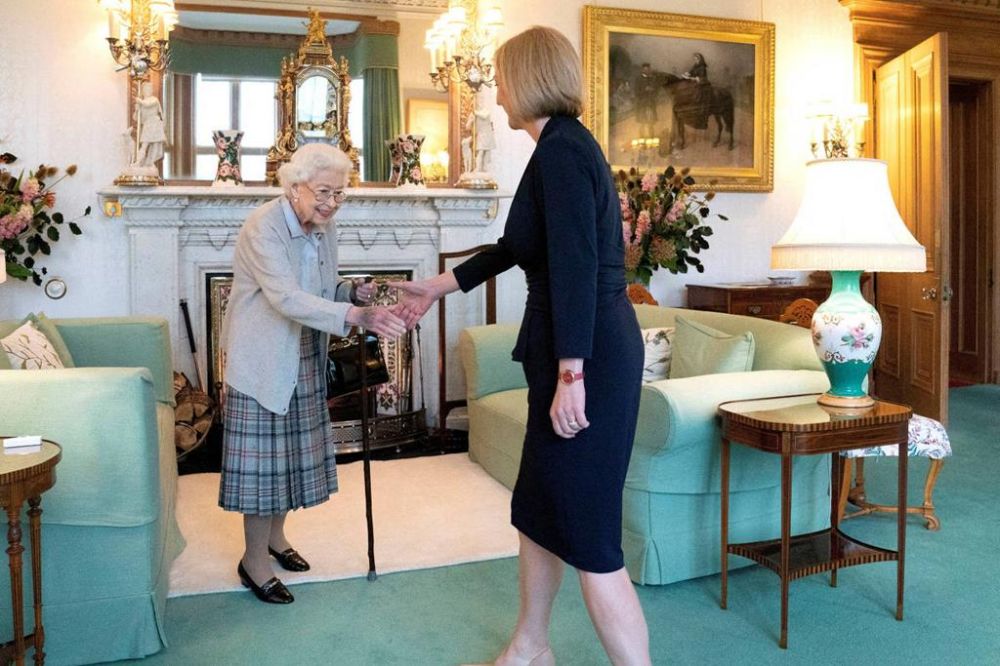 rainha elizabeth II recebe a nova premier do Reino Unido,
